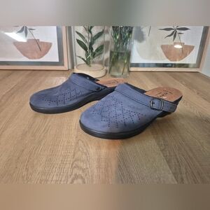 Women's Blue Flats with Buckle